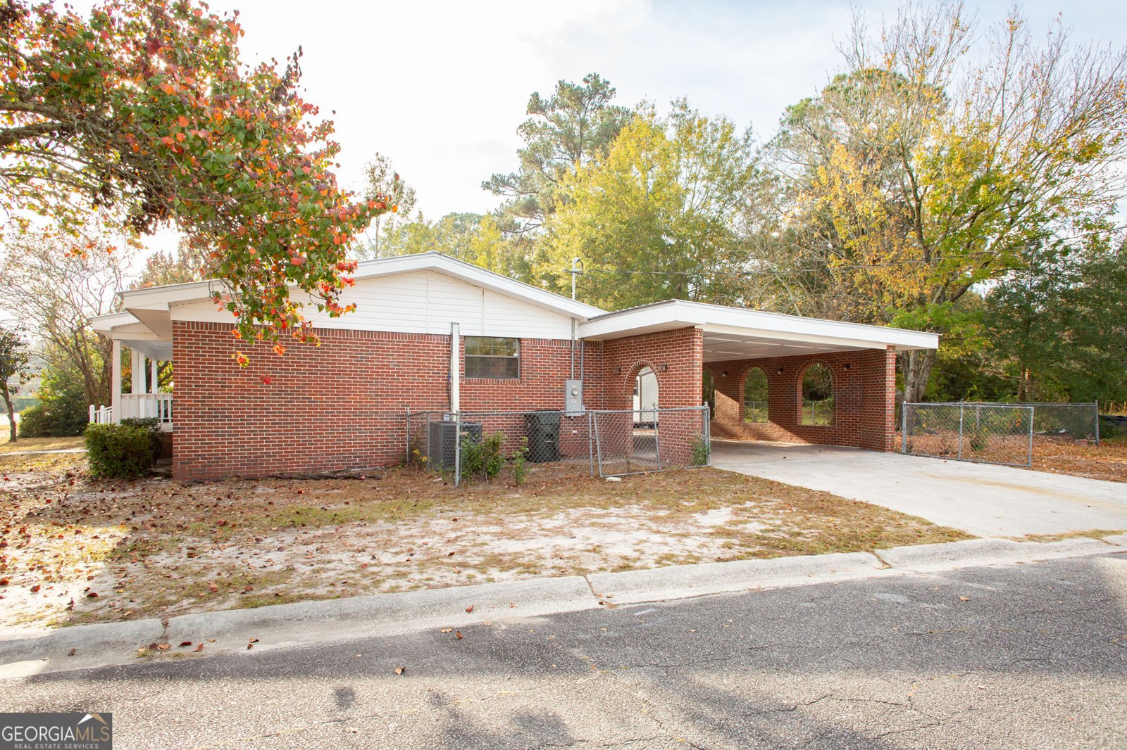 407 Pineview Drive Waycross - 32