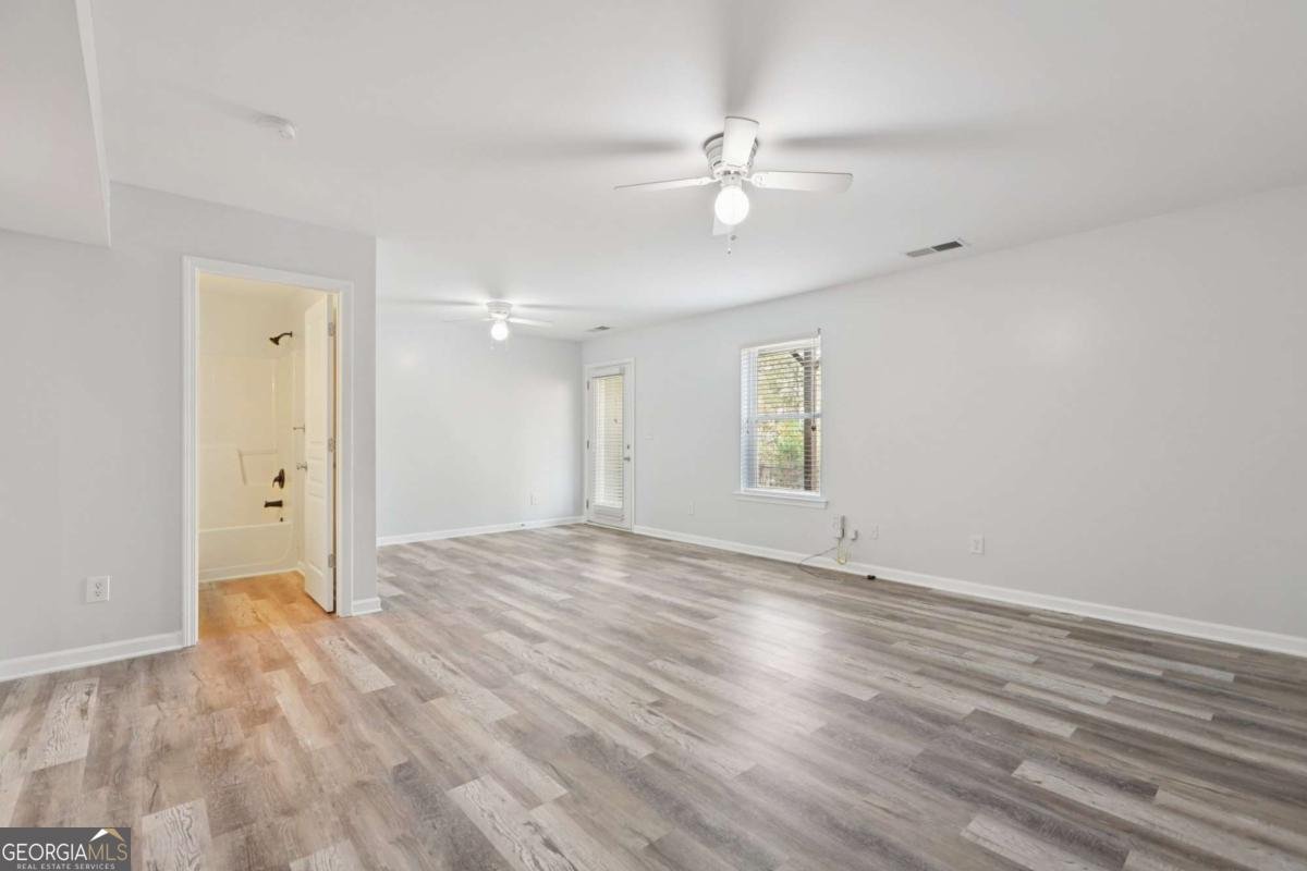 442 Colonial Walk Woodstock - 36