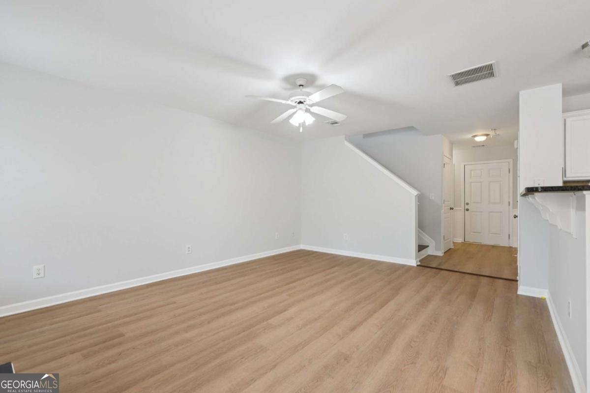 442 Colonial Walk Woodstock - 7