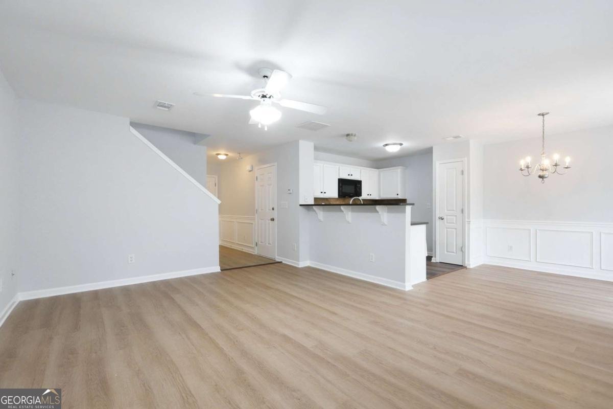 442 Colonial Walk Woodstock - 8