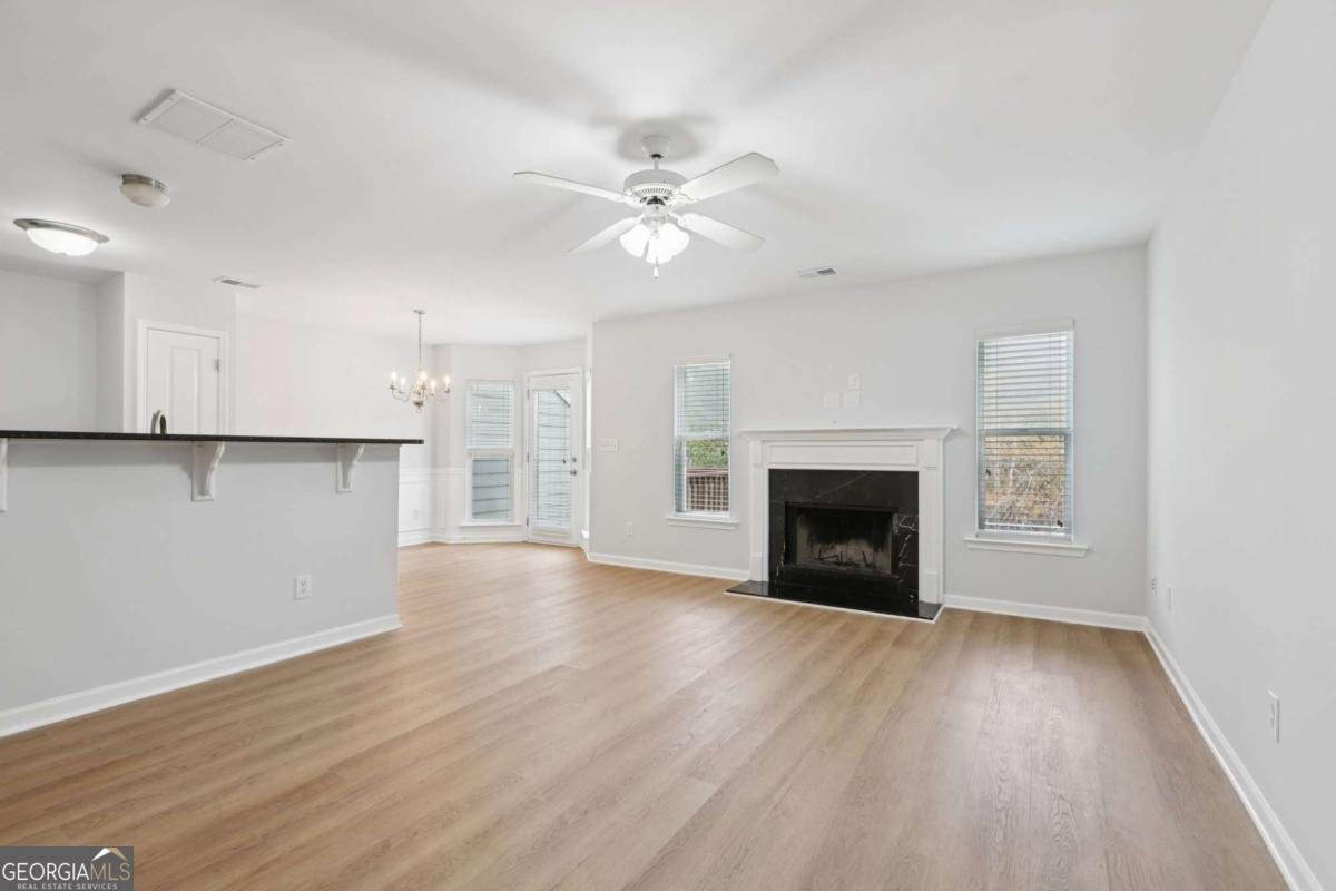 442 Colonial Walk Woodstock - 9