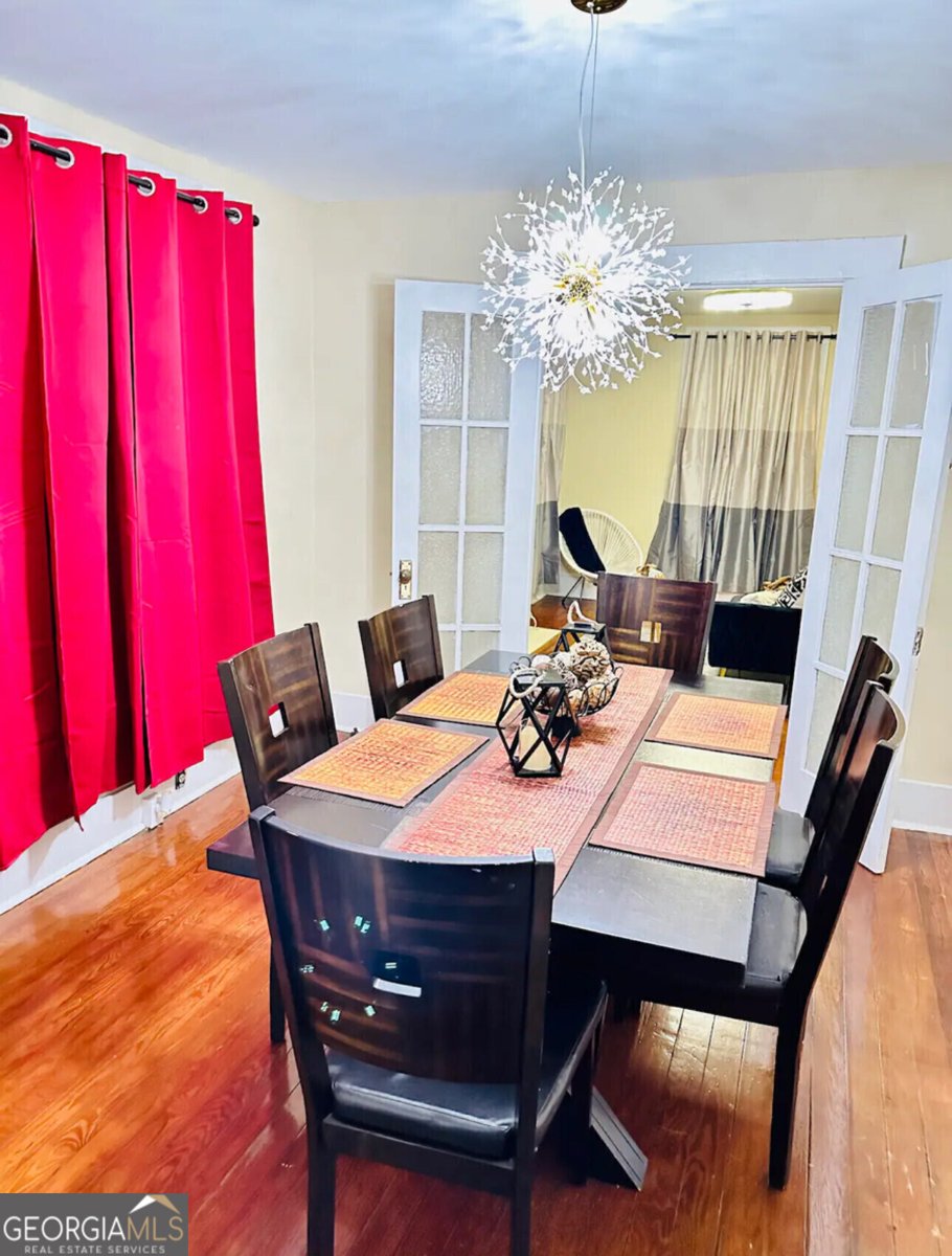 686 robert henry Street Macon - 6