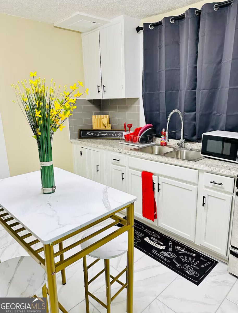 686 robert henry Street Macon - 7