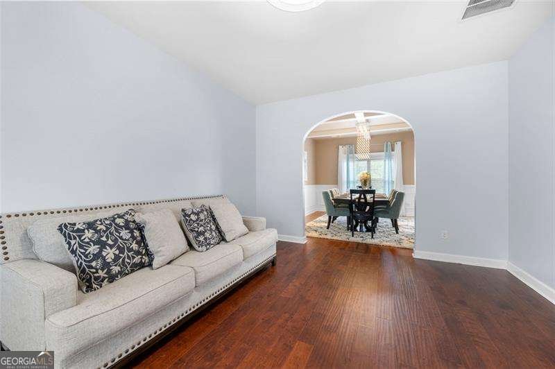 204 MISTY GROVE Drive Loganville - 12