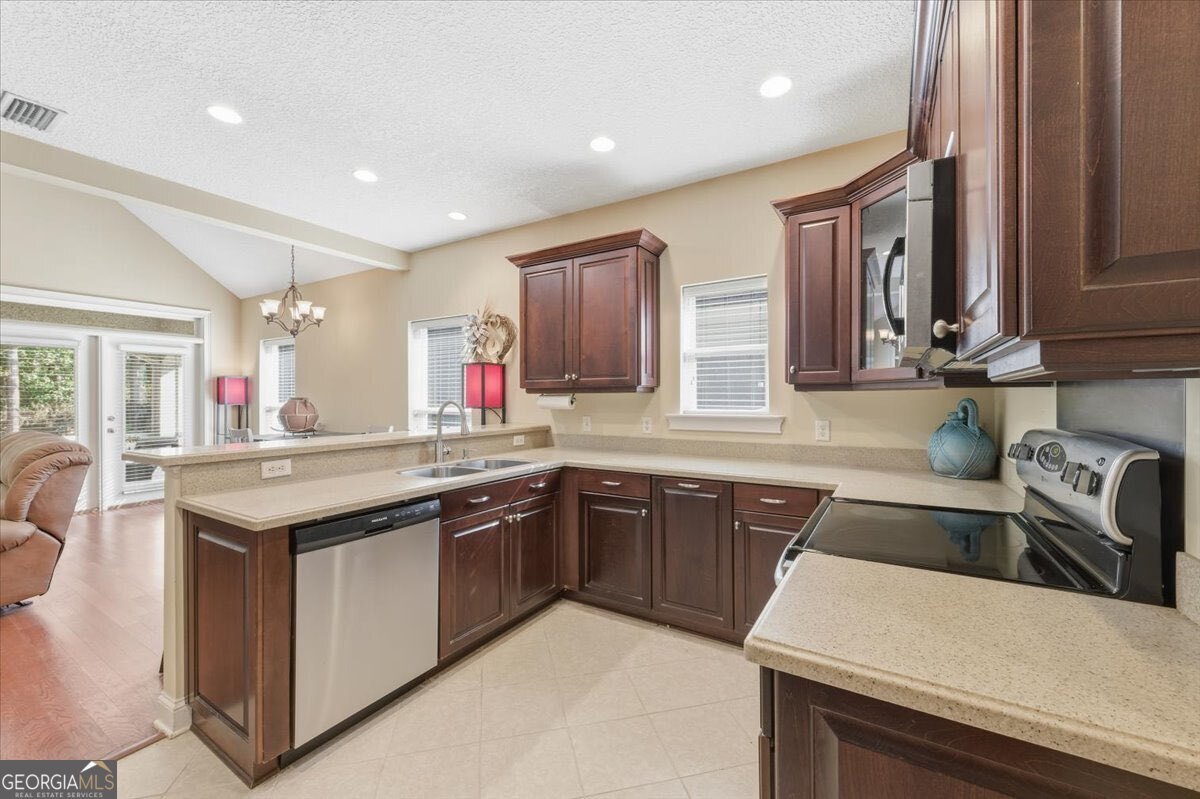 126 Fox Run Drive Brunswick - 11