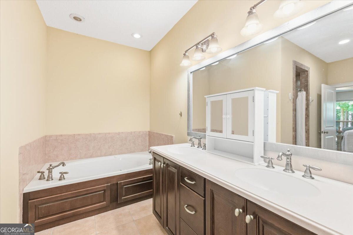 126 Fox Run Drive Brunswick - 22