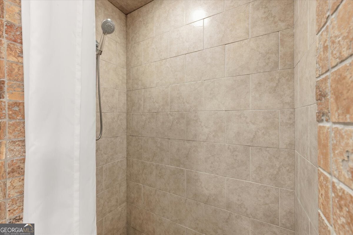 126 Fox Run Drive Brunswick - 24