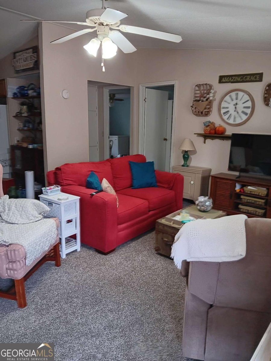 13 Black Road White - 10