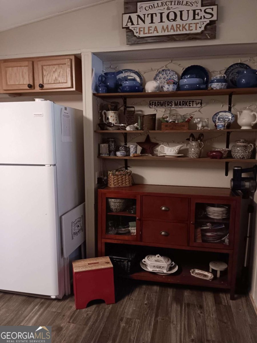 13 Black Road White - 15