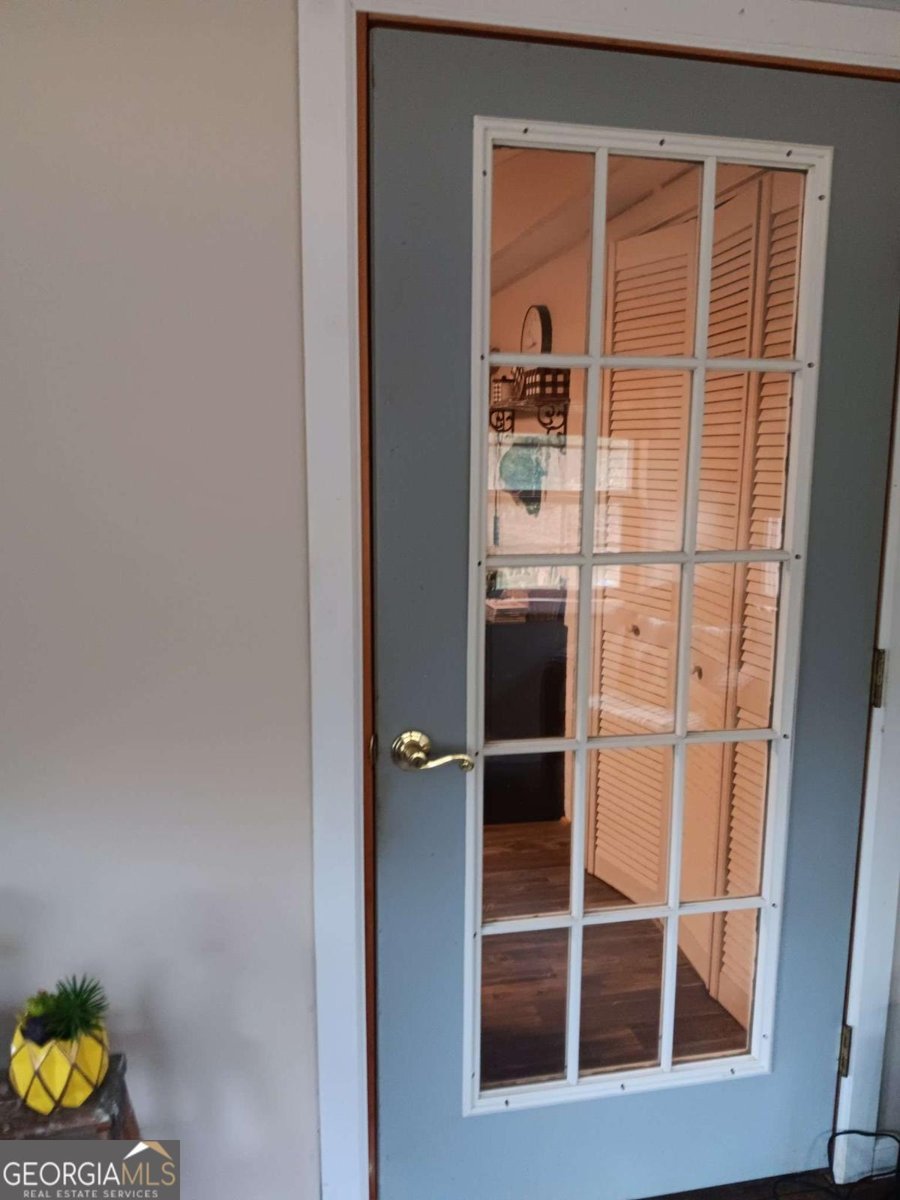 13 Black Road White - 17