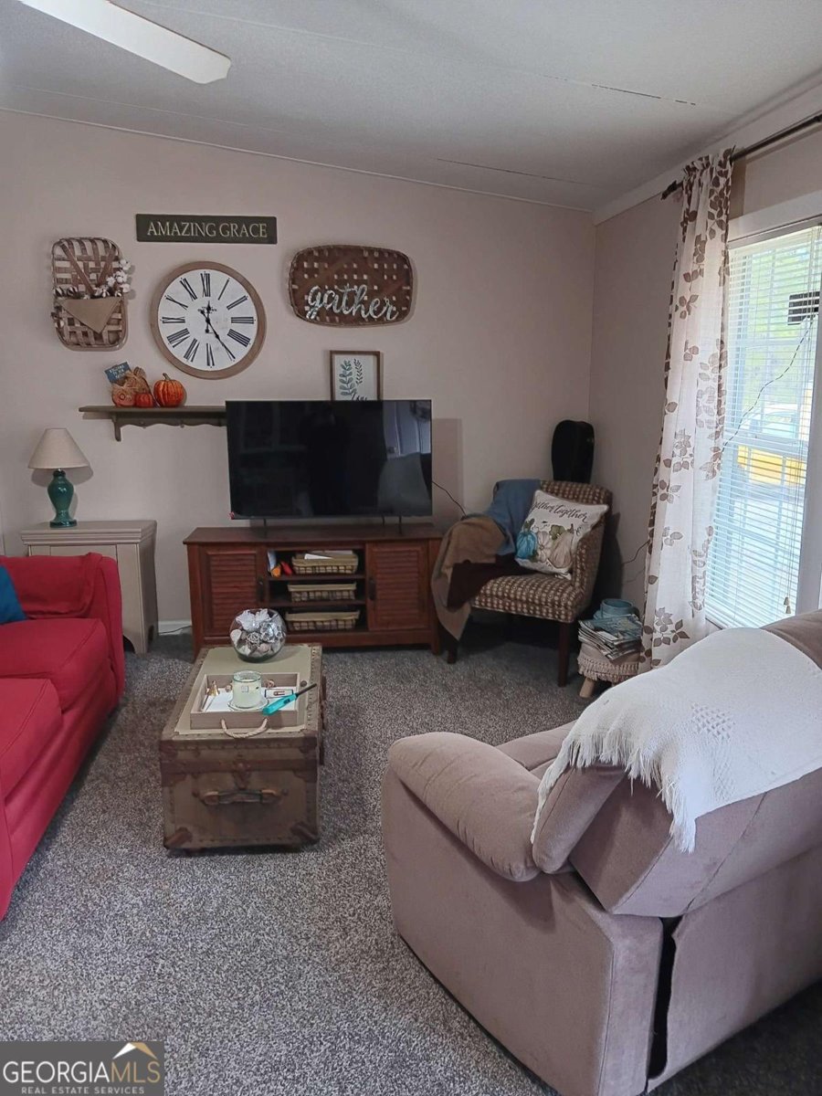 13 Black Road White - 8