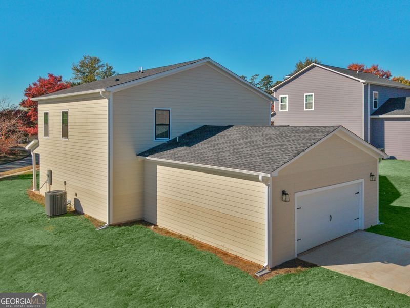 223 Monarch Village Way Stockbridge - 33