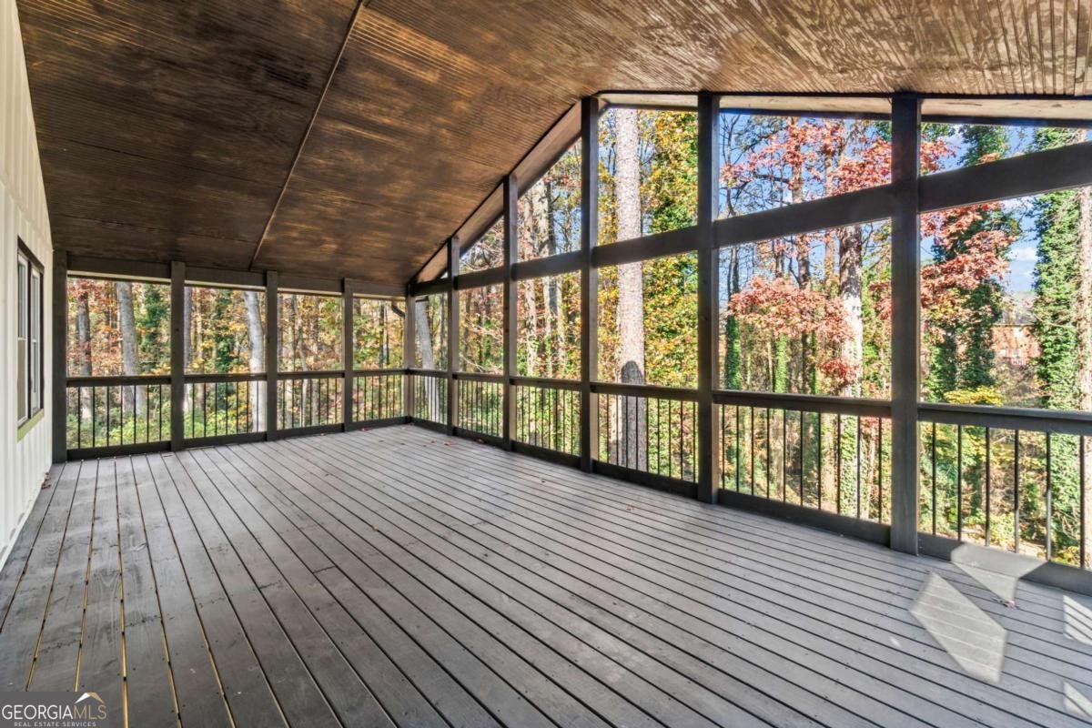 1018 FELLSRIDGE Court Stone Mountain - 19