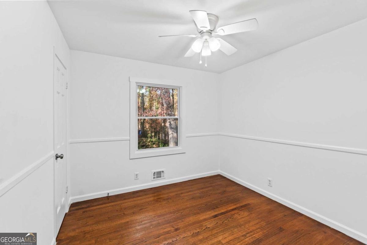 1018 FELLSRIDGE Court Stone Mountain - 3