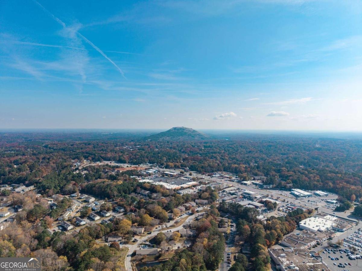 1018 FELLSRIDGE Court Stone Mountain - 38