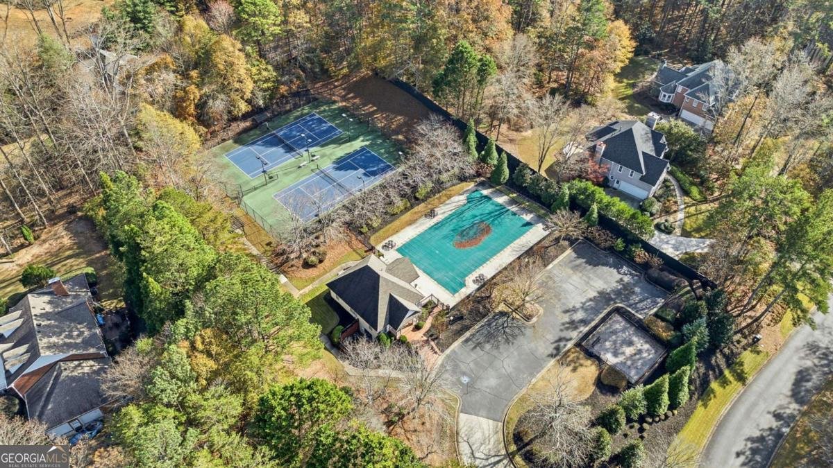 320 Champions View Drive Milton - 10