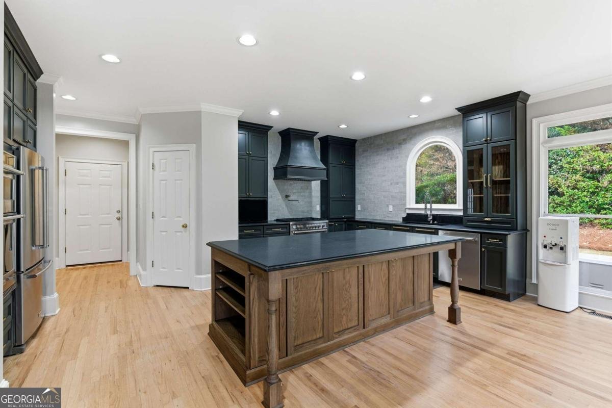 320 Champions View Drive Milton - 20