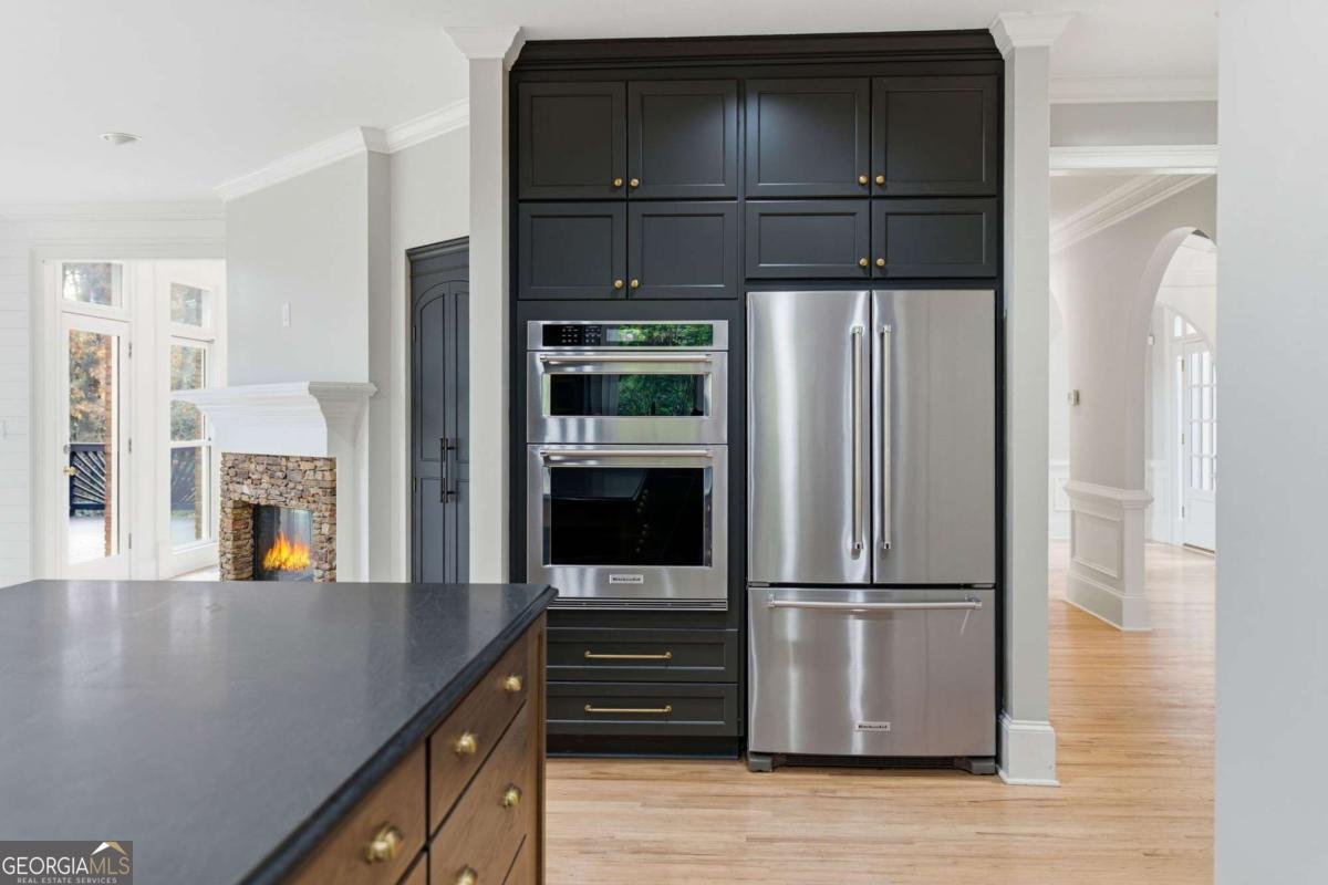 320 Champions View Drive Milton - 25