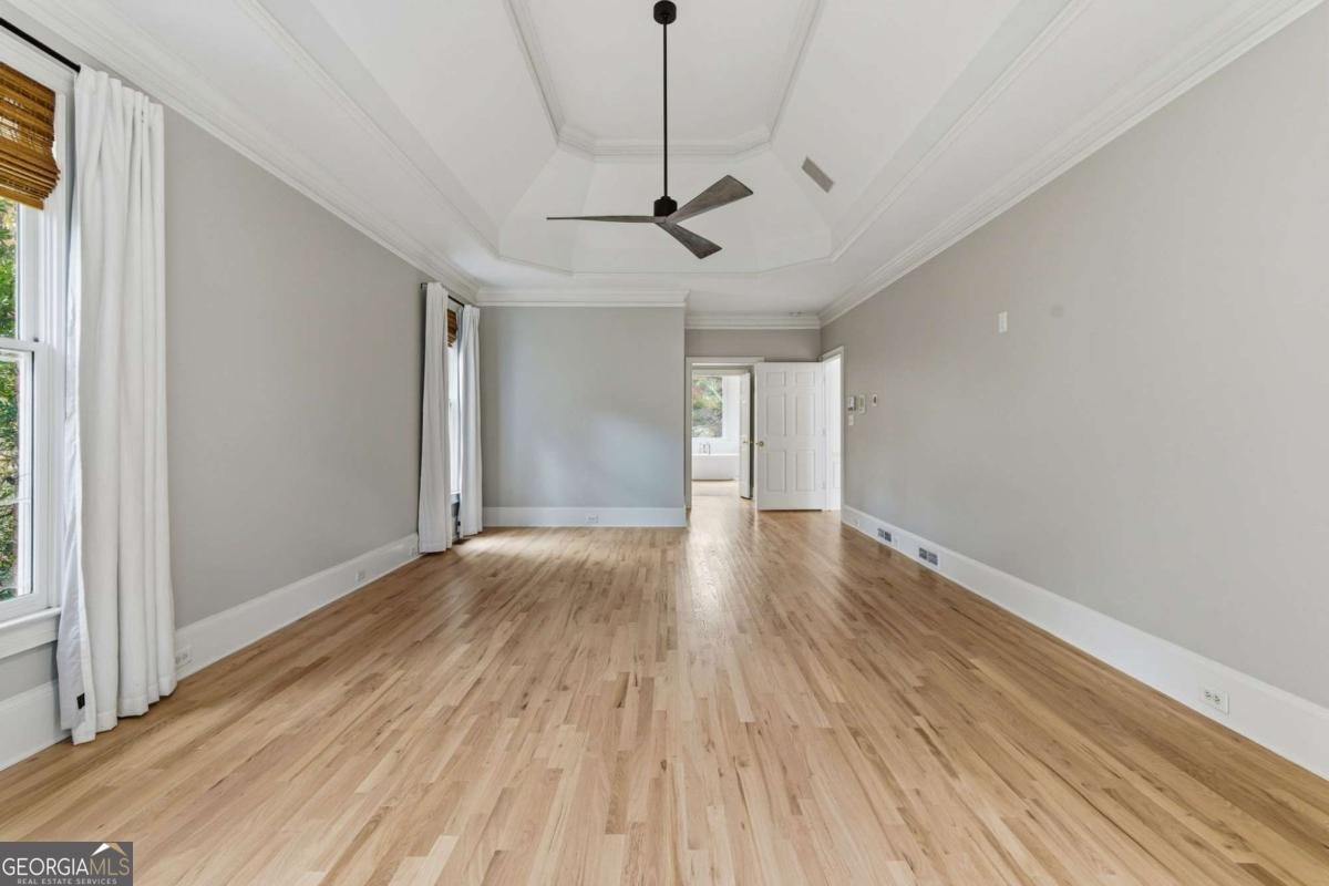 320 Champions View Drive Milton - 32