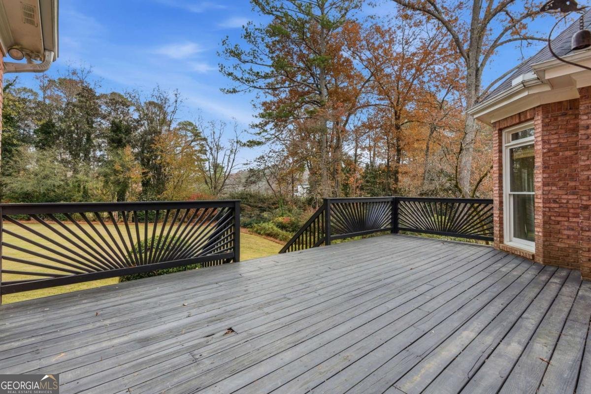 320 Champions View Drive Milton - 39