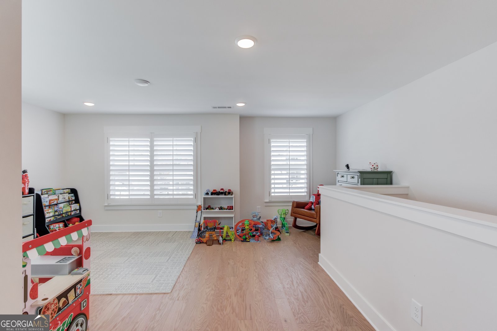 7033 Manchester Drive Flowery Branch - 10