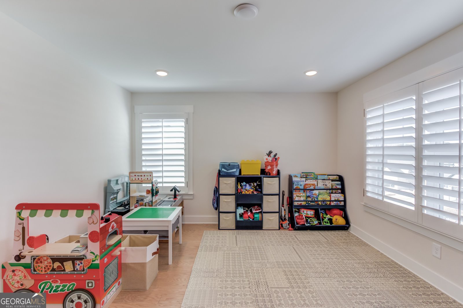 7033 Manchester Drive Flowery Branch - 11