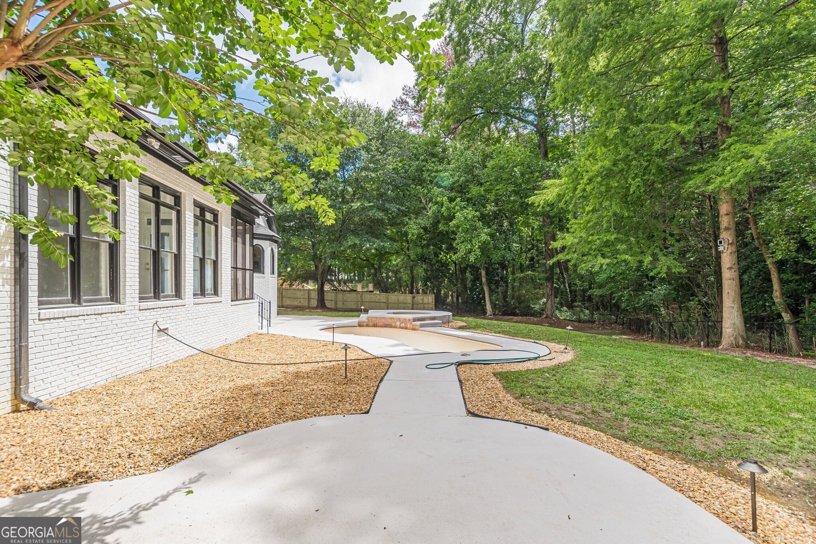 6394 Wood Valley Road Douglasville - 23