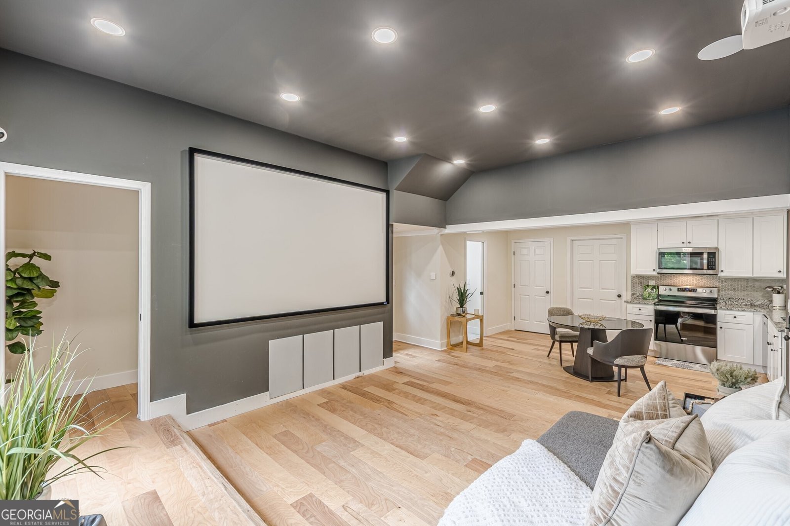 6394 Wood Valley Road Douglasville - 31