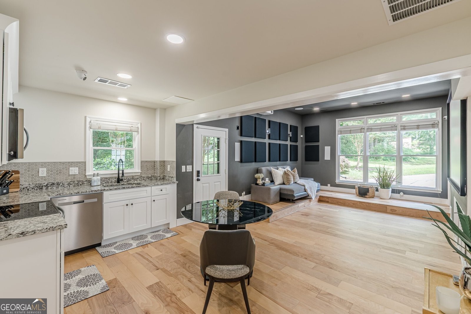 6394 Wood Valley Road Douglasville - 34