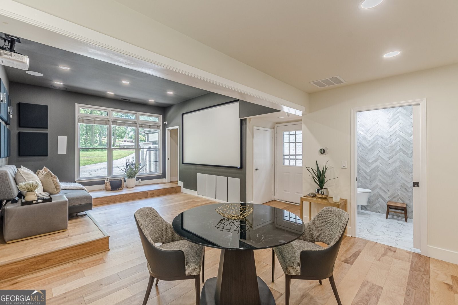 6394 Wood Valley Road Douglasville - 35