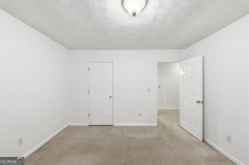 5784 SHOAL CREEK Drive Douglasville - 7