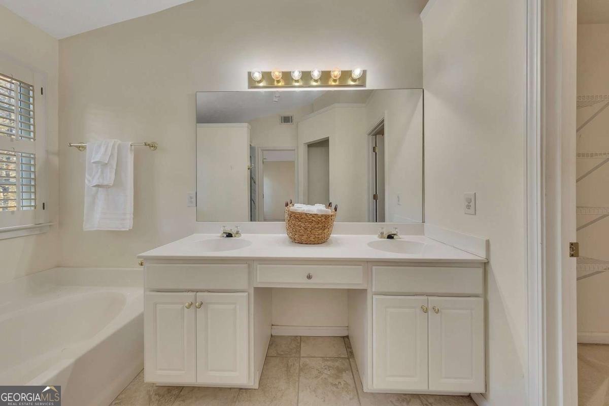 522 Huntgate Road Woodstock - 18