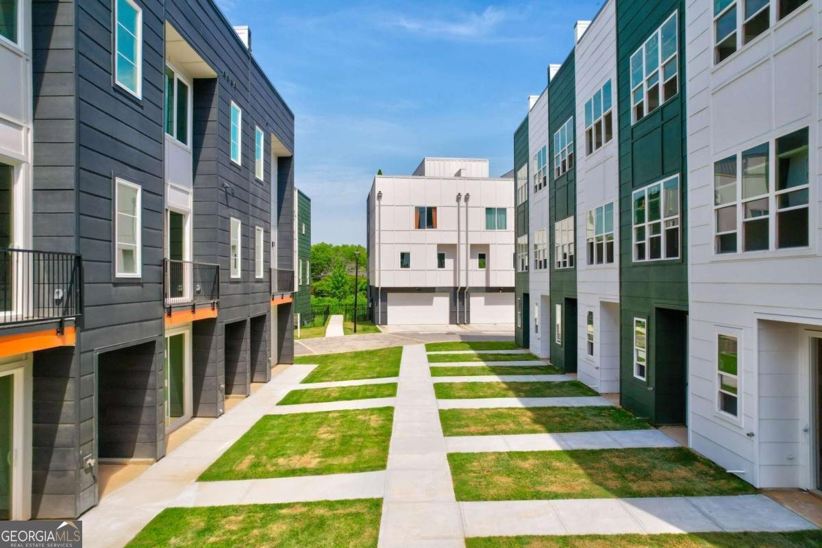 1641 McNaught Drive Atlanta - 46