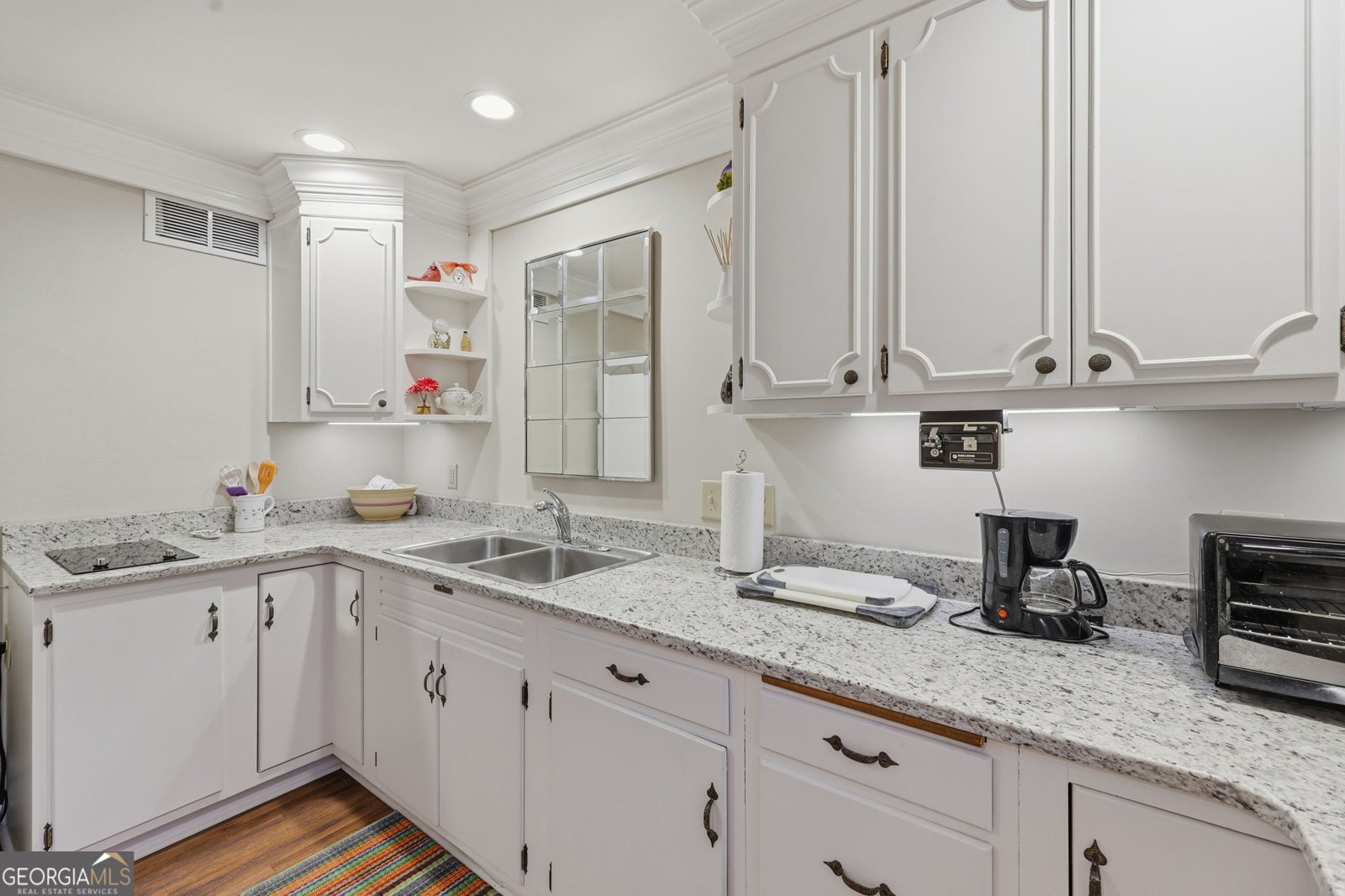 511 Dixon Drive Gainesville - 66