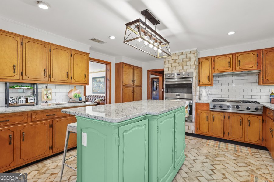 5466 Robbin Road Patterson - 37