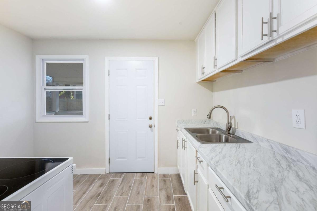 700 Parkdale Drive Scottdale - 15