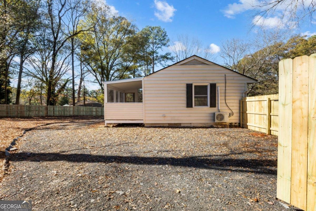 700 Parkdale Drive Scottdale - 17