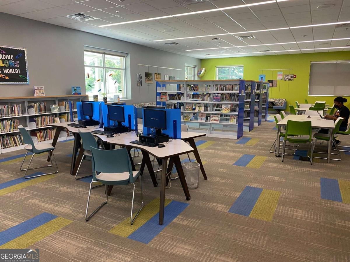 700 Parkdale Drive Scottdale - 50