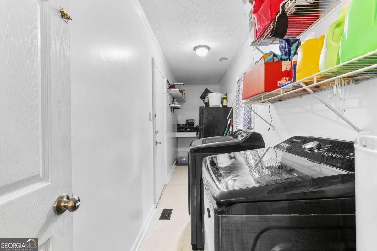 6390 EXECUTIVE Drive Winston - 21