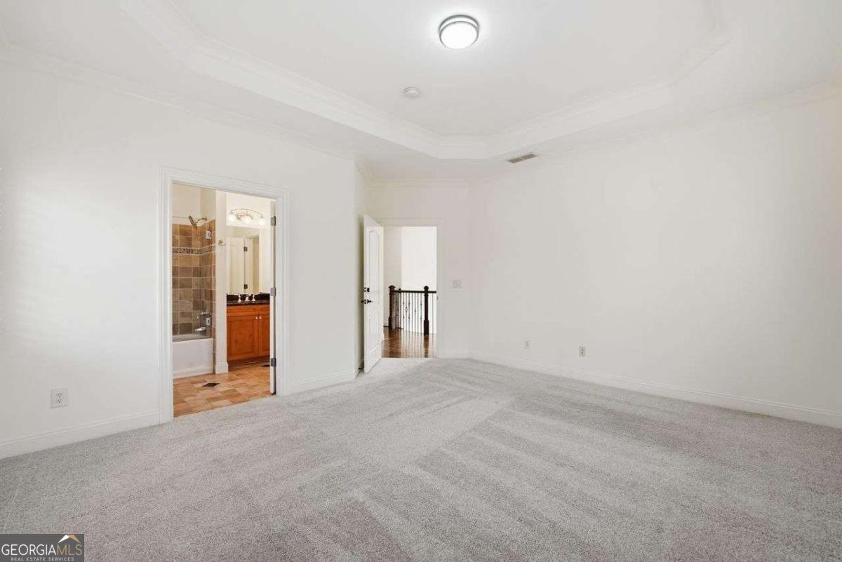 7611 Regency Circle Sandy Springs - 11