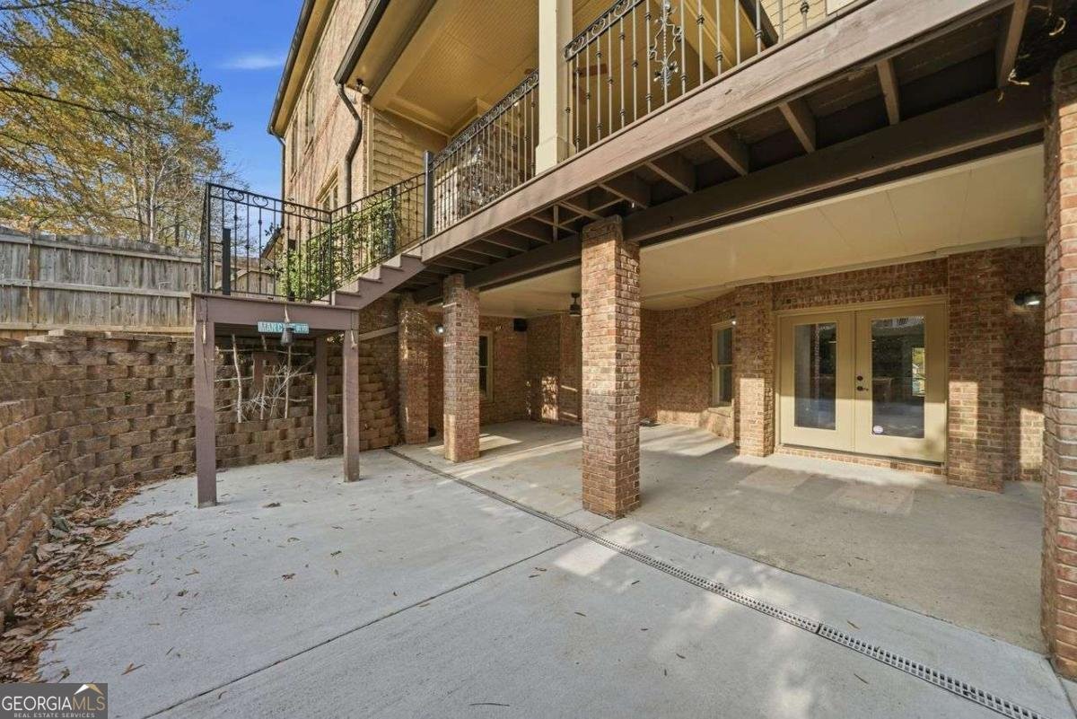 7611 Regency Circle Sandy Springs - 42