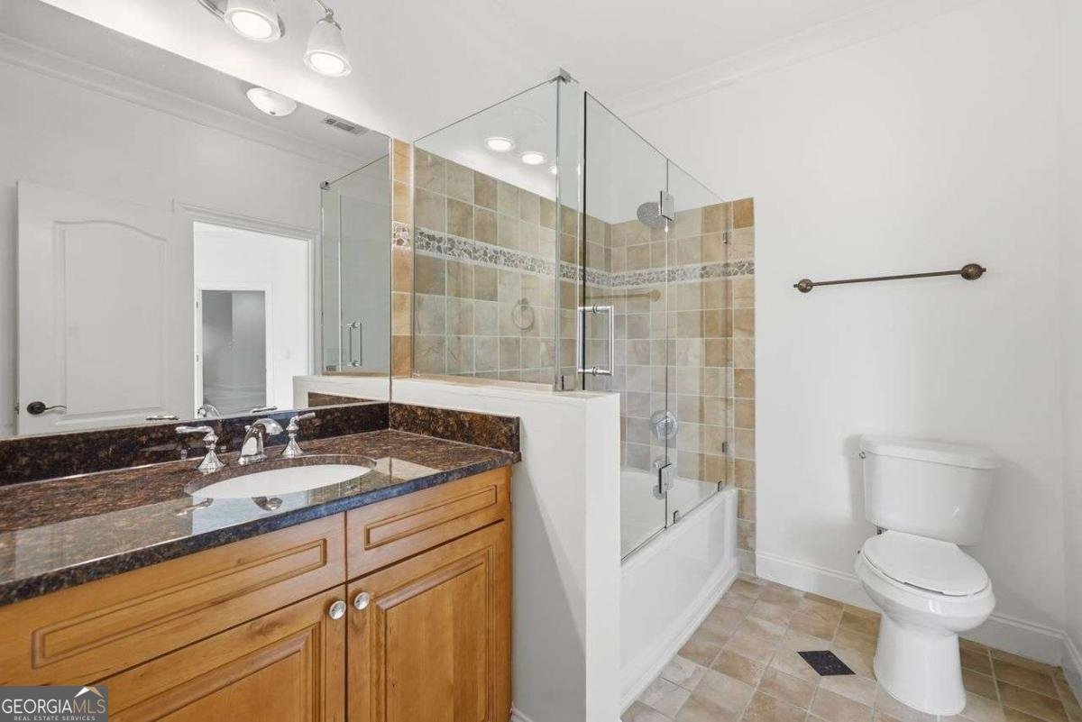 7611 Regency Circle Sandy Springs - 6