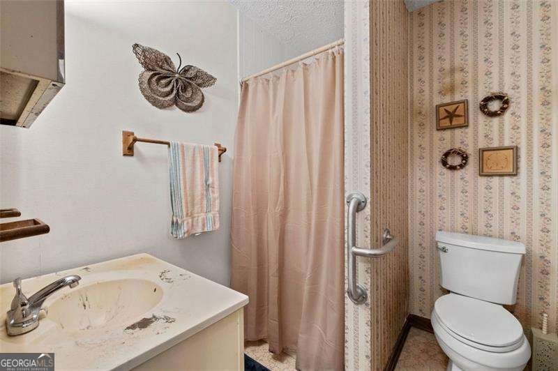 2880 Sherwood Road Smyrna - 23