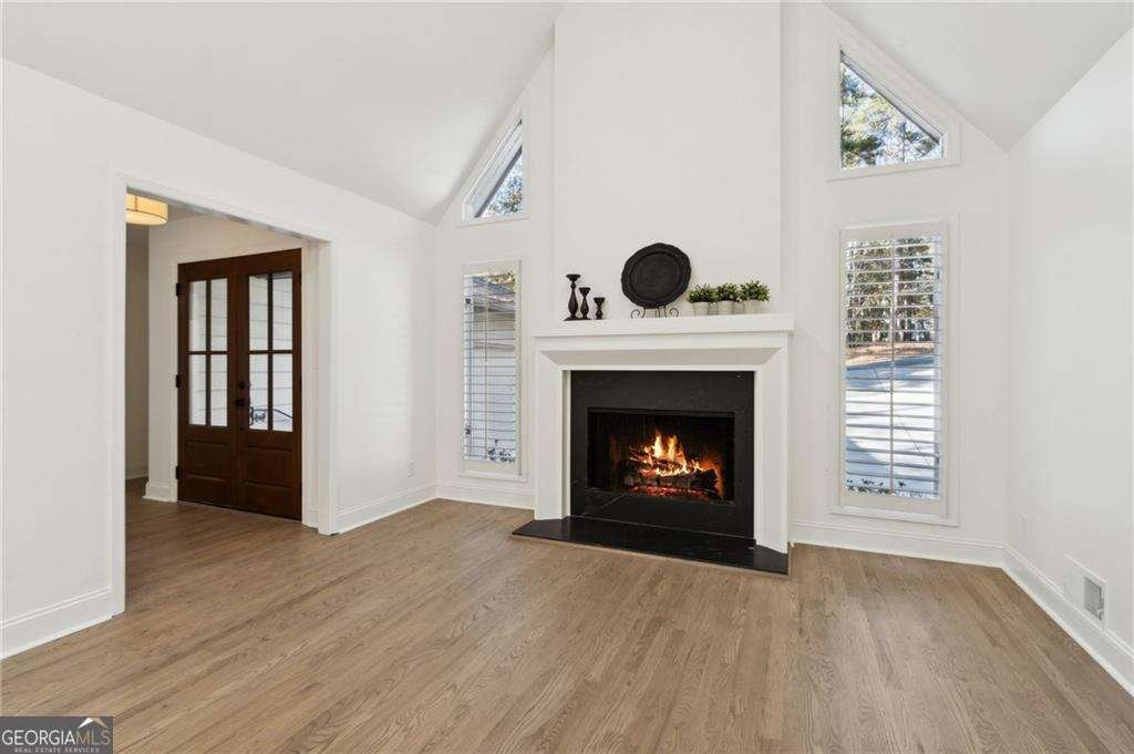 420 Hackberry Court Roswell - 6