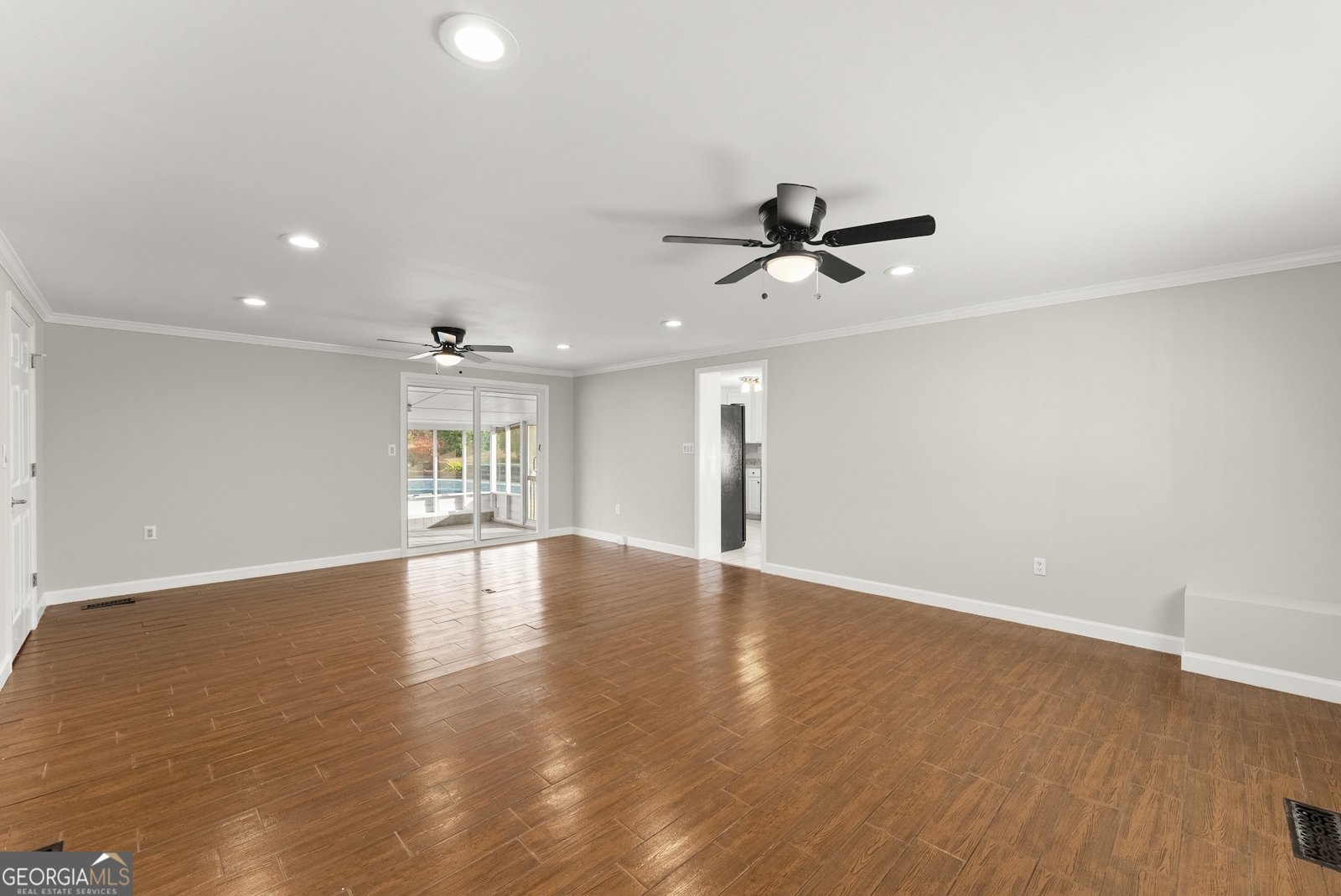 6116 GAINES FERRY Flowery Branch - 6