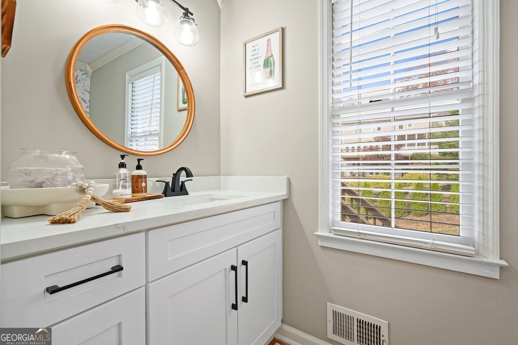 1514 Mosswood Lane Woodstock - 24