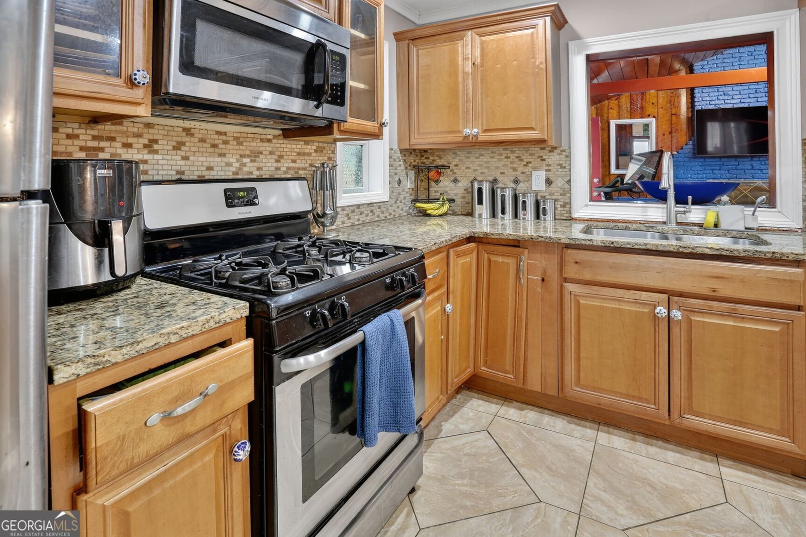 2715 Riggs Drive East Point - 8