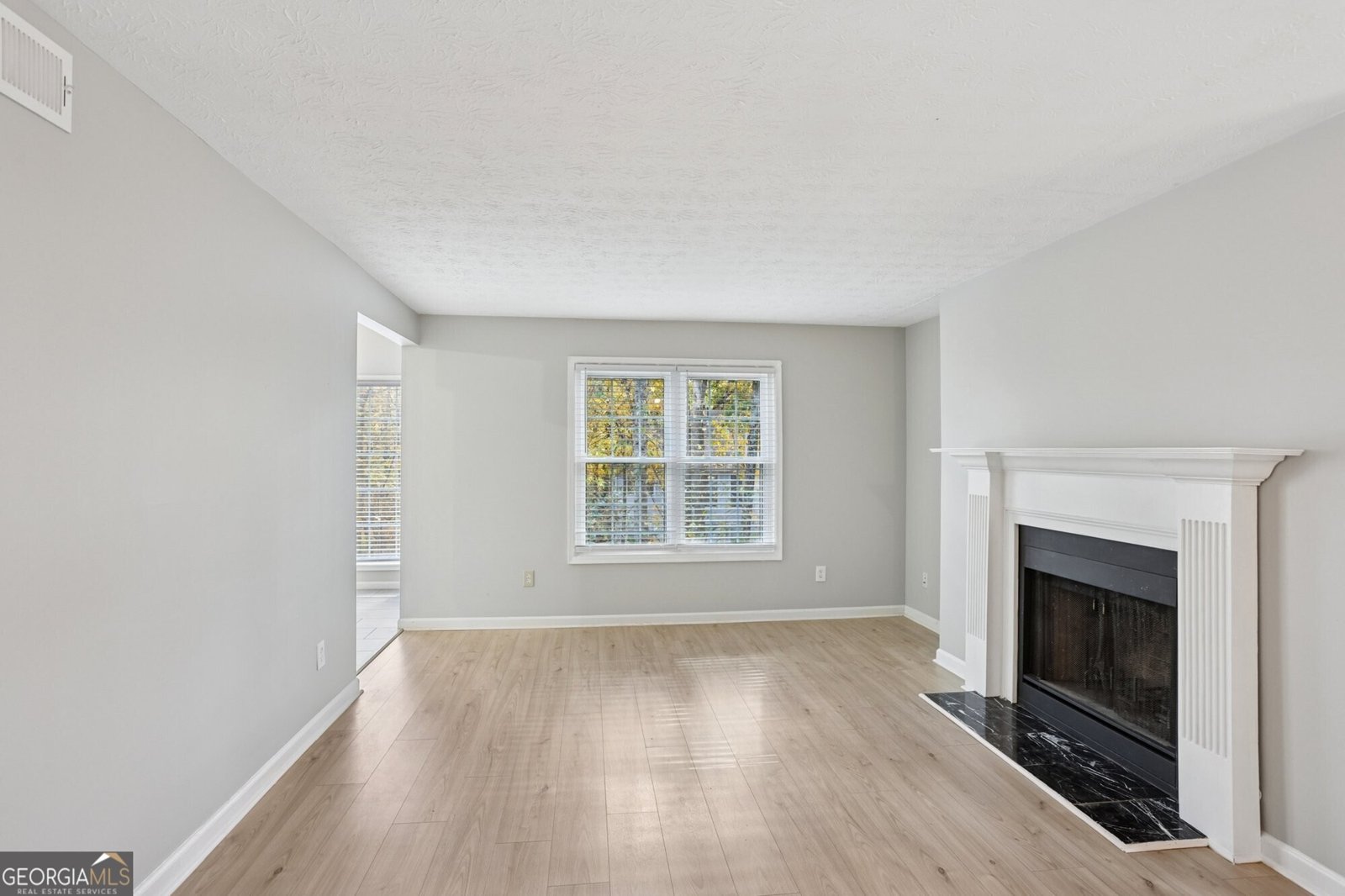 408 Glenleaf Drive Peachtree Corners - 3