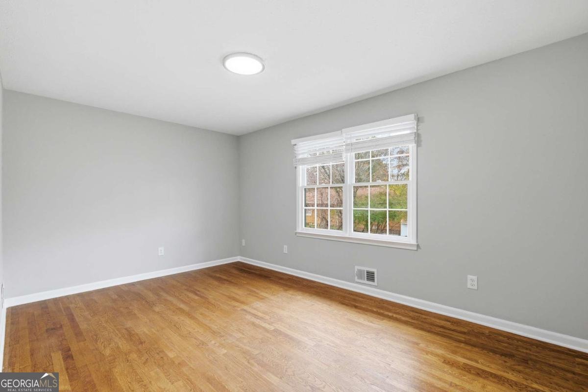 127 Old Rosser Rd Lilburn - 18