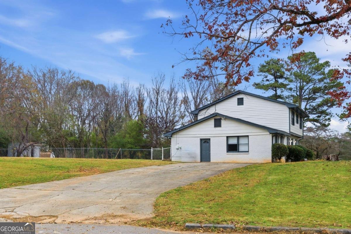 127 Old Rosser Rd Lilburn - 23
